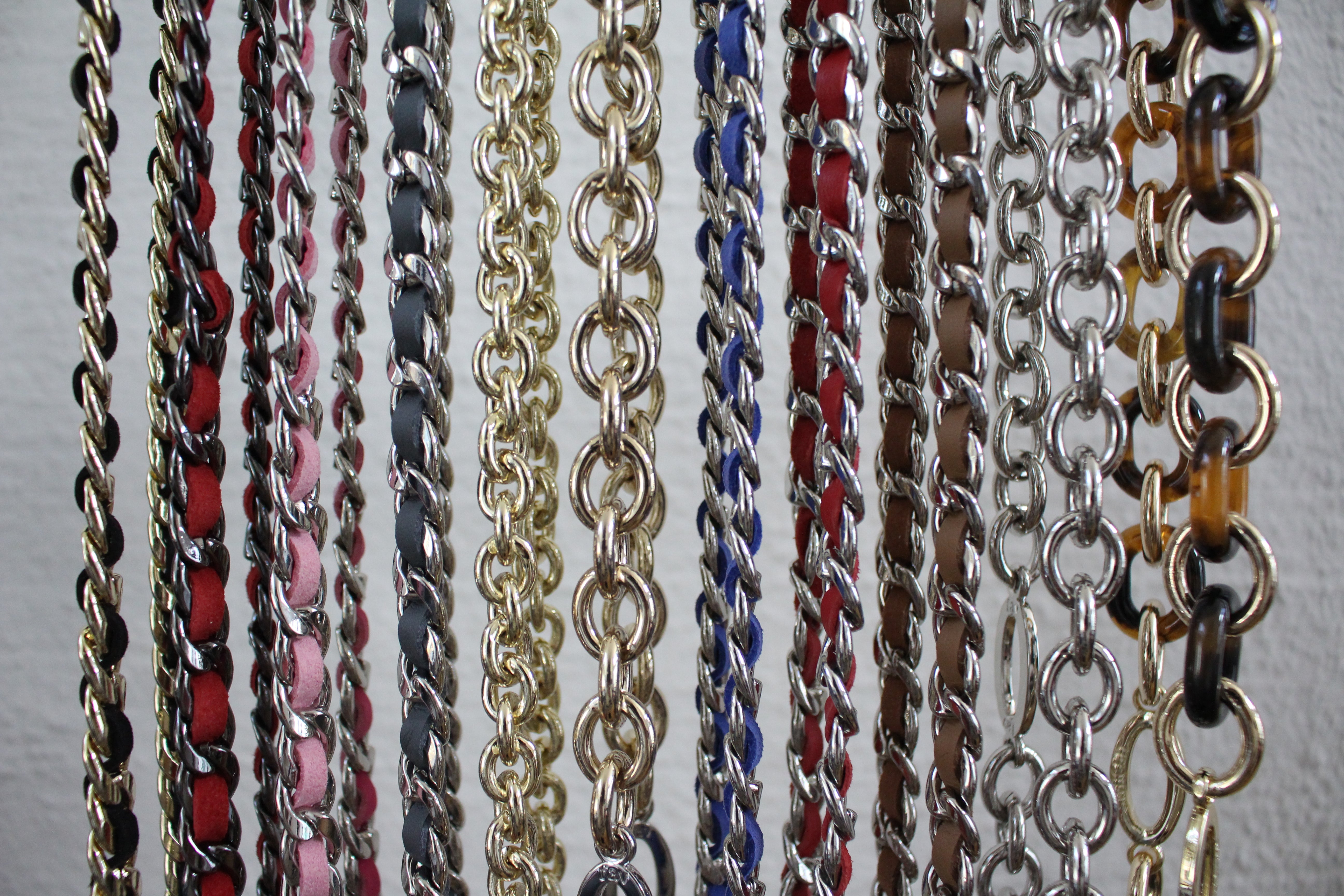 SwitchIt Purse Chain: Slender Chains Options